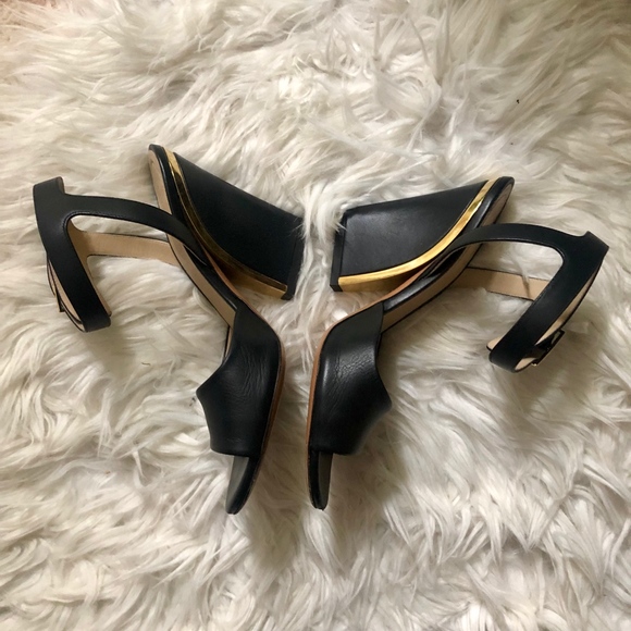 { Chloe } Black Leather Block Heel Sandal w/ Gold - Picture 4 of 7
